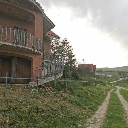 Mary Dom wakacyjny Monte Urano